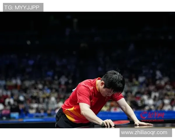 樊振东成功卫冕冠军，称自己体现值得必定，期望团体赛中有好的体现；采访完毕后细节：他有礼貌地将椅子归位